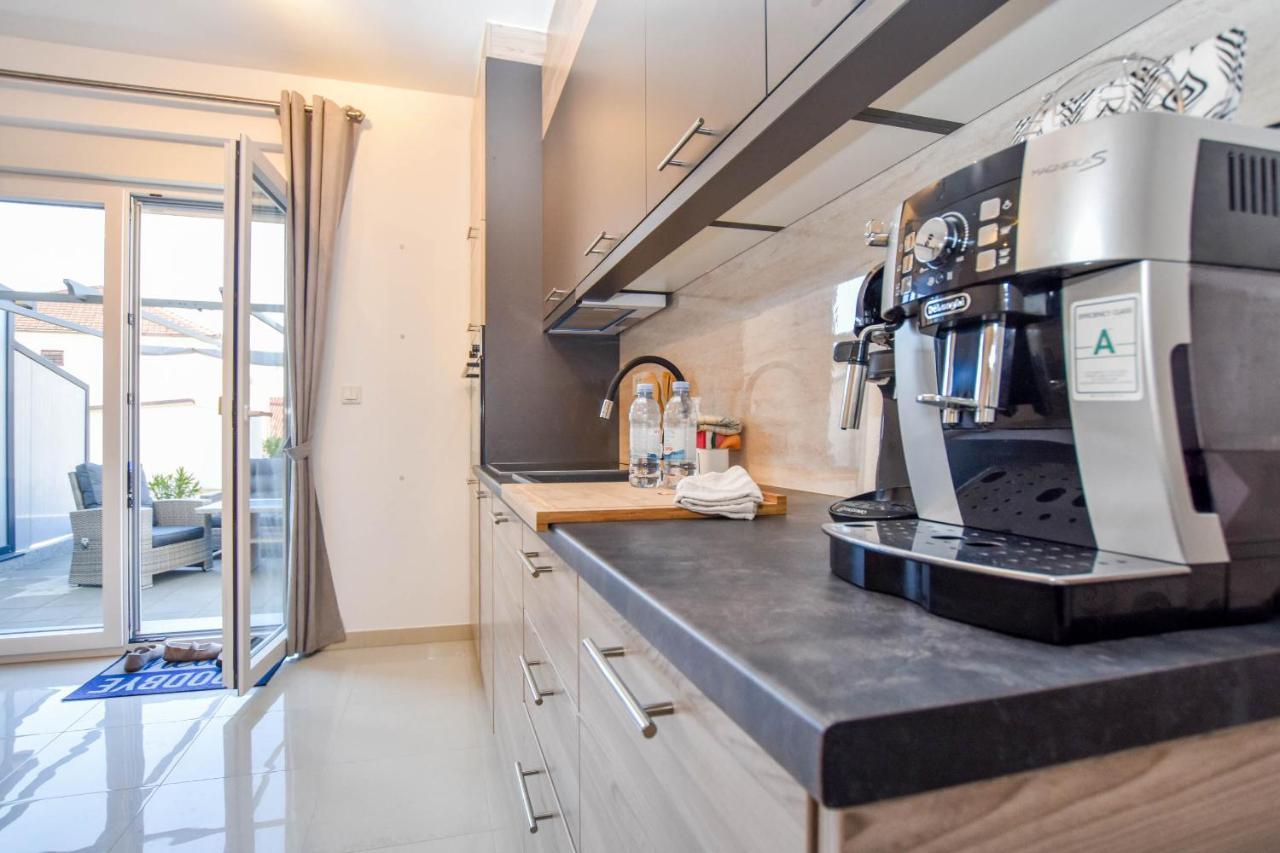 Apartment Martin Biograd Na Moru Eksteriør bilde